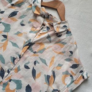 Rachel Zoe | 100% linen top | size: S